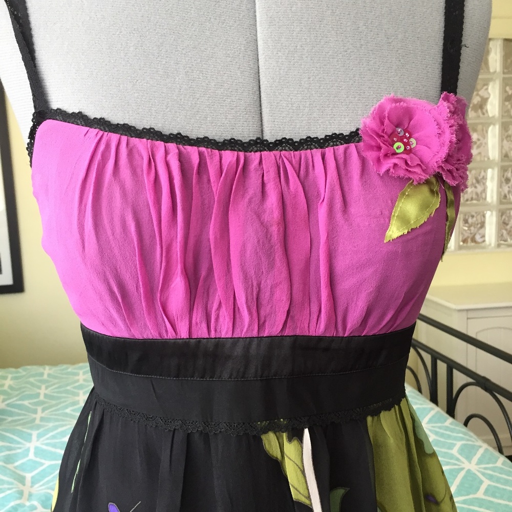 Dress - Picture 6 of 7